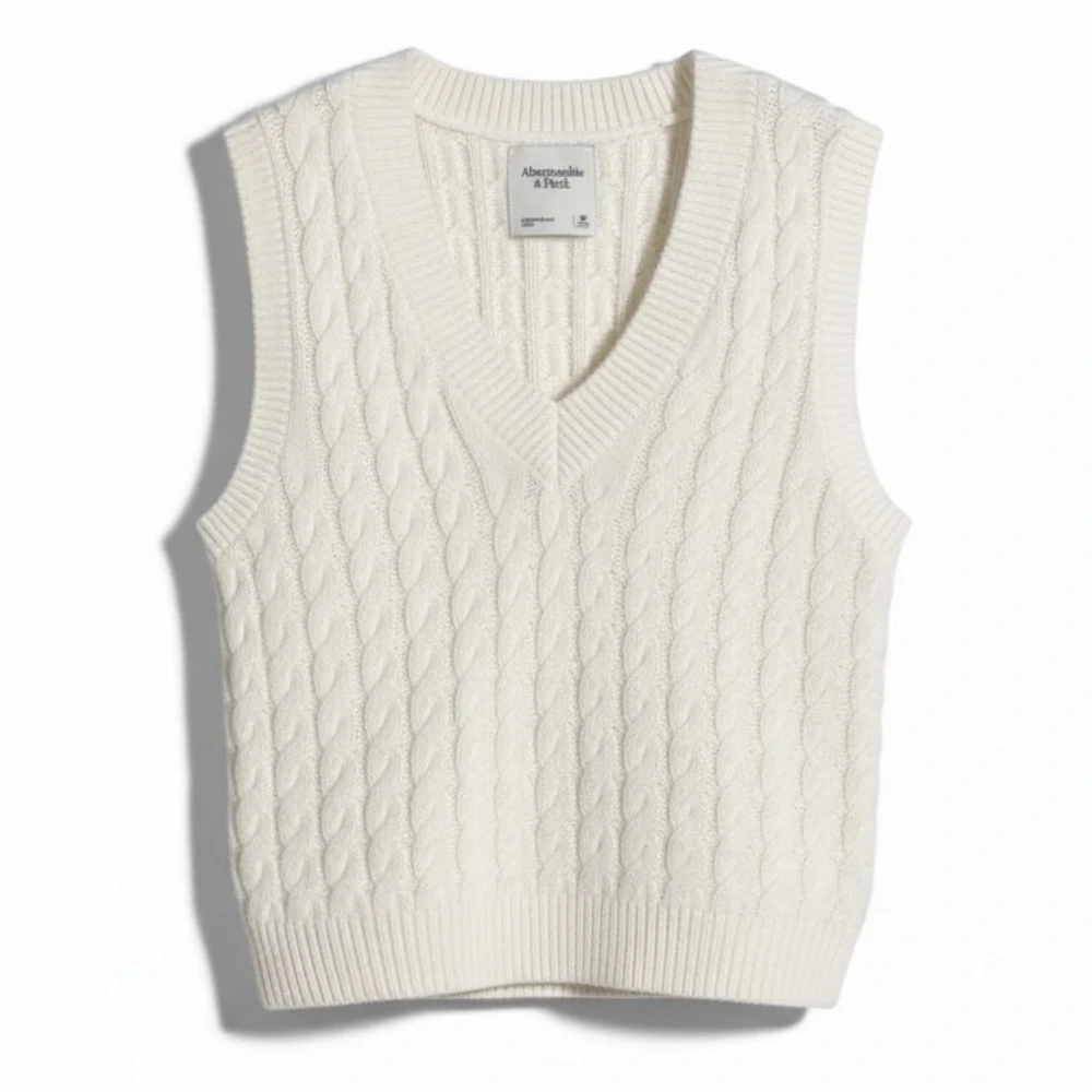 Abercrombie & Fitch Women's Cable Knit Sweater Vest | Cream Preppy Cottagecore - Picture 1 of 8